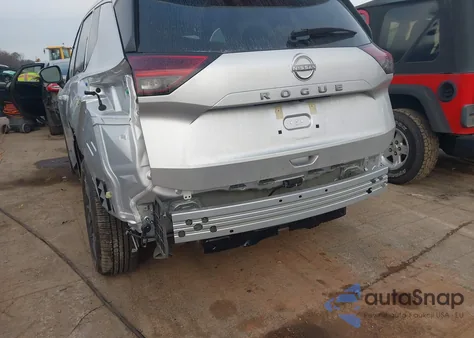 2025 Nissan Rogue Sv Fwd z USA, uszkodzony, nr VIN 5N1BT3BA4SC854462